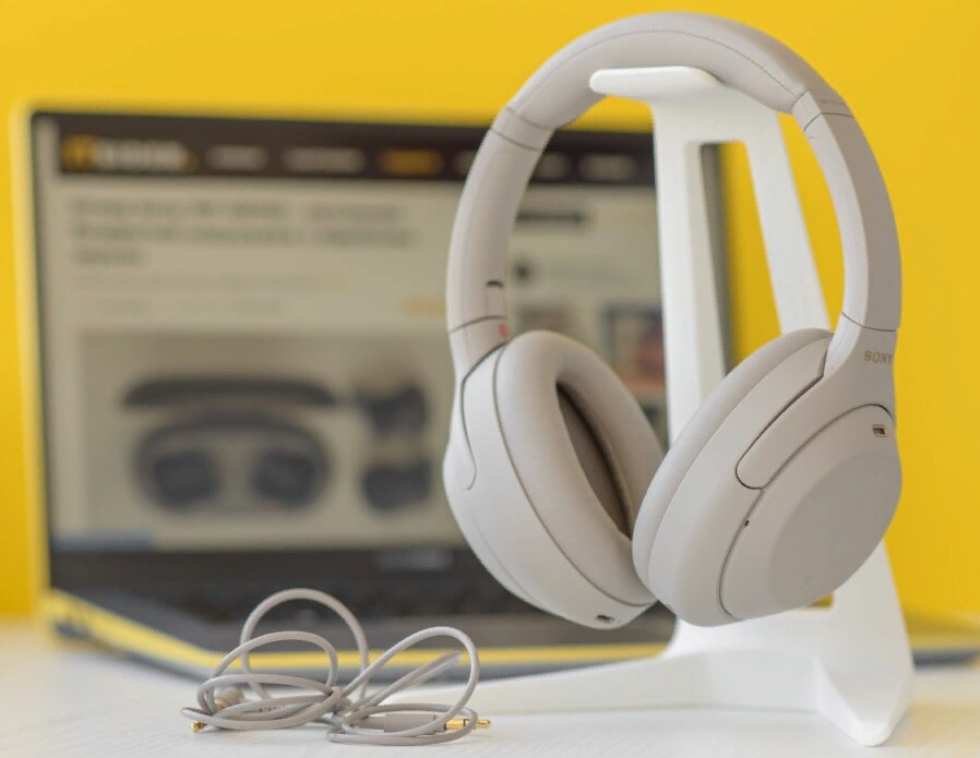 Sony WH-1000XM4