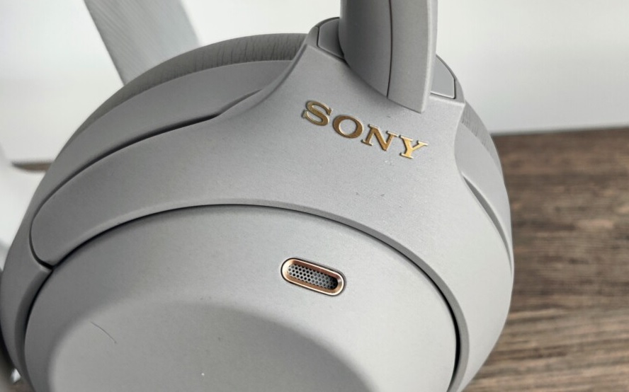 Sony WH-1000XM4